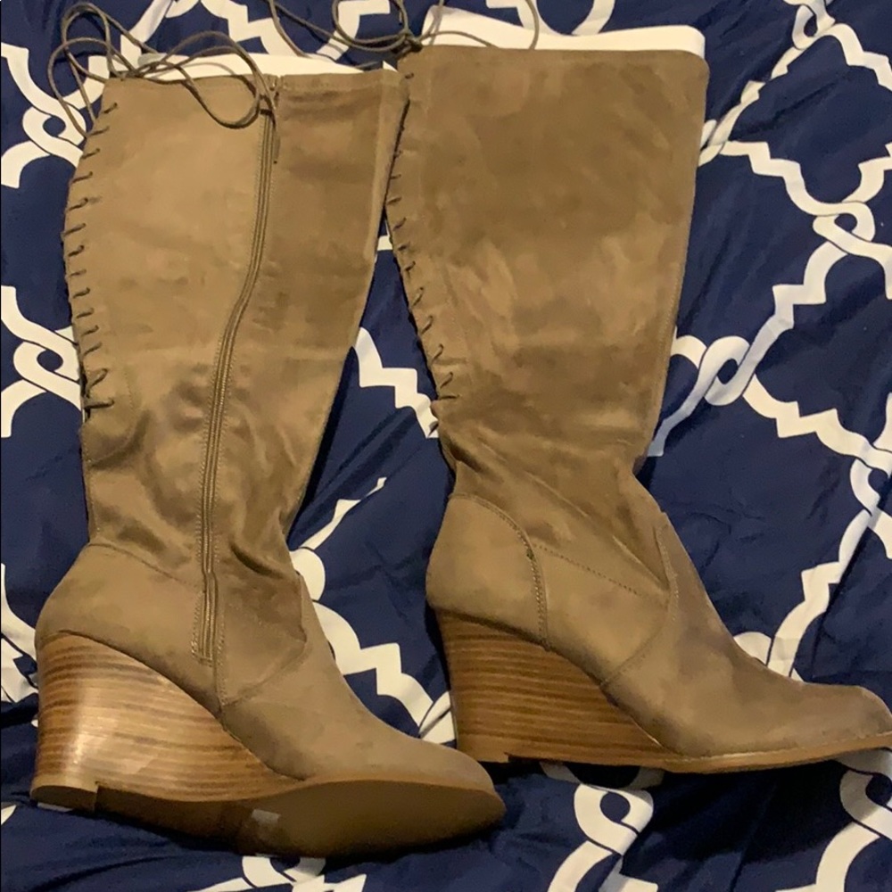 Brand new Torrid lace up boots